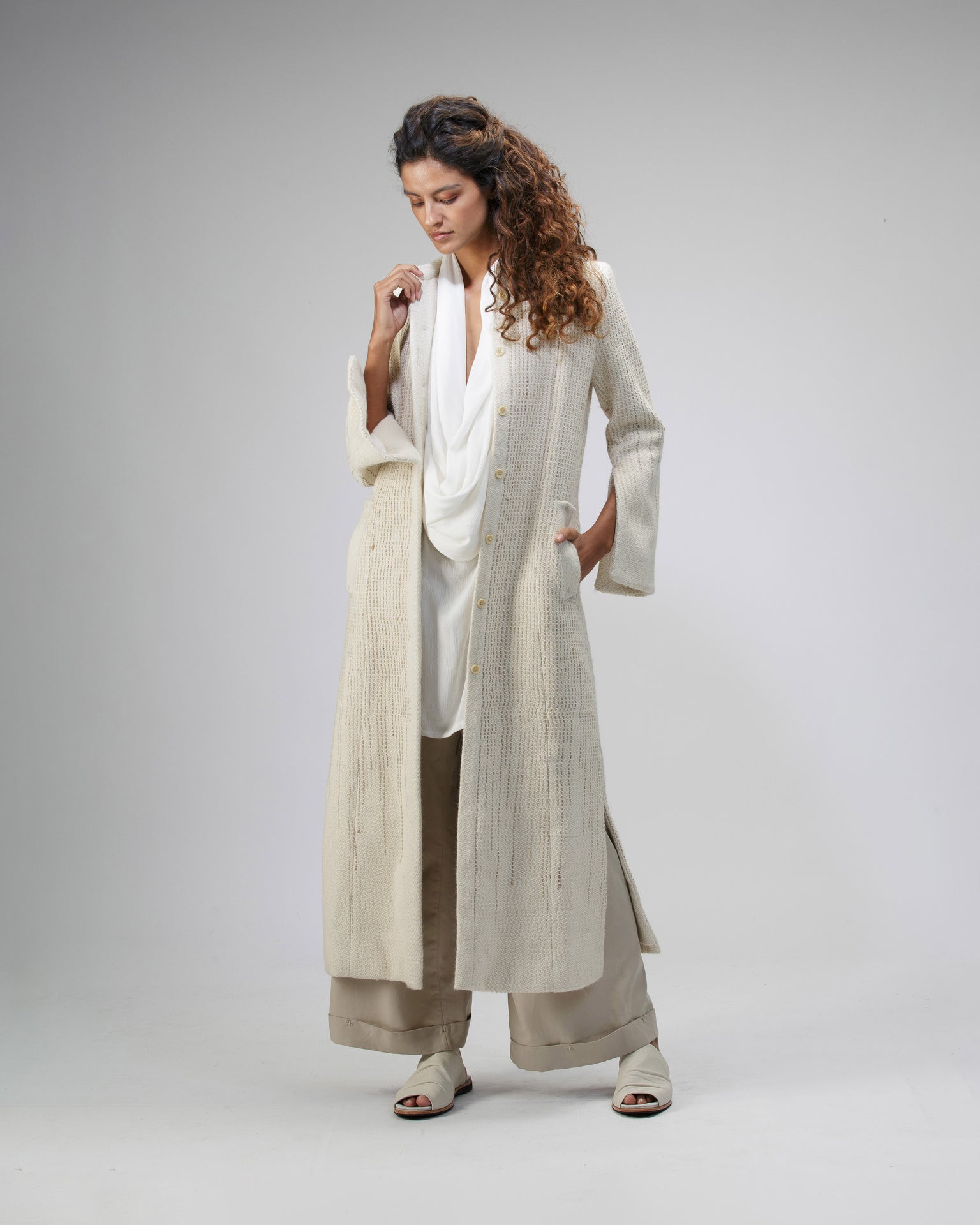 ARTISANAL CUTOUT COAT IN ALPACA AND BANANA FIBER