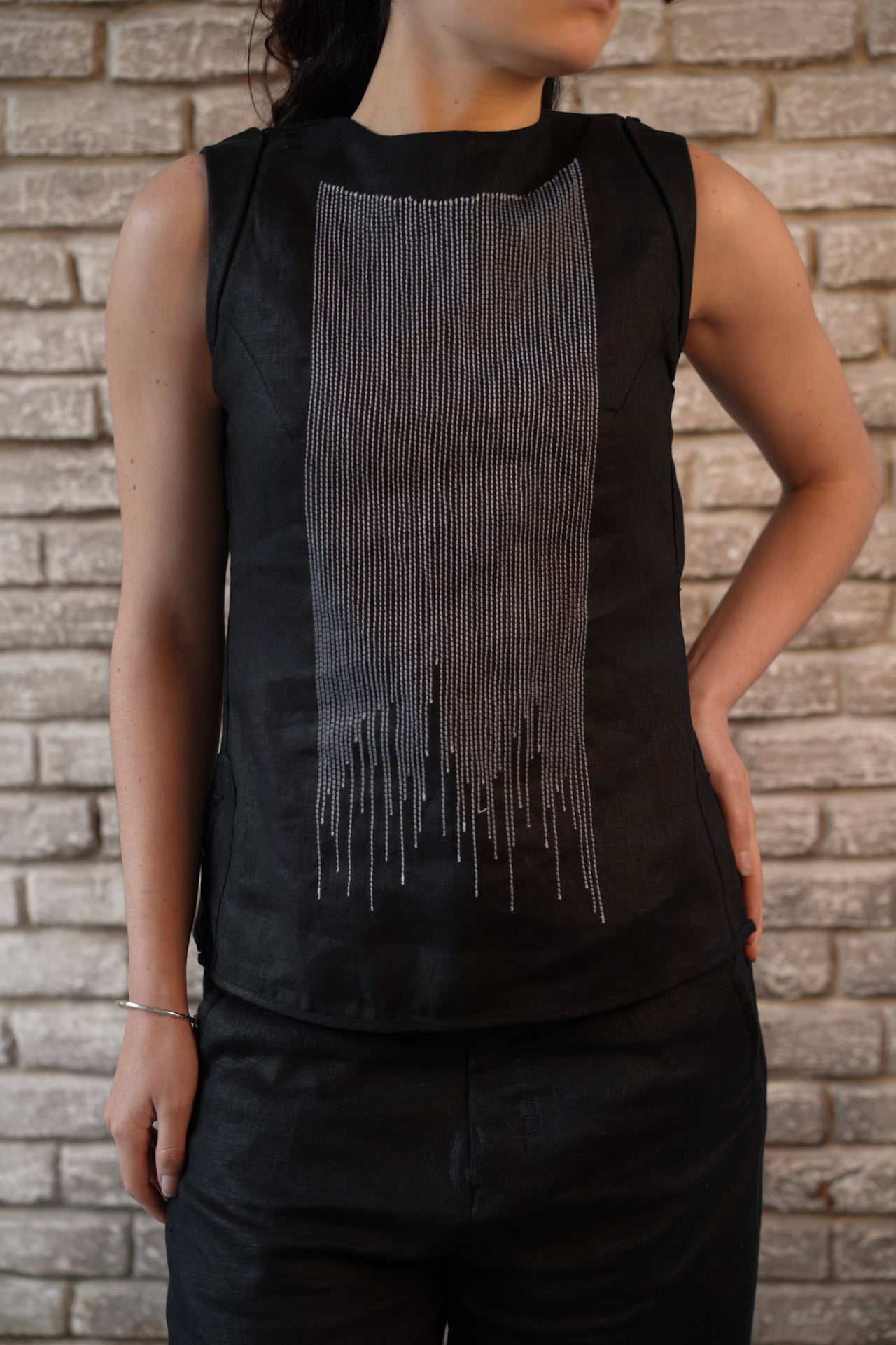 CHINESE SLEEVE EMBROIDERED TOP IN LINEN