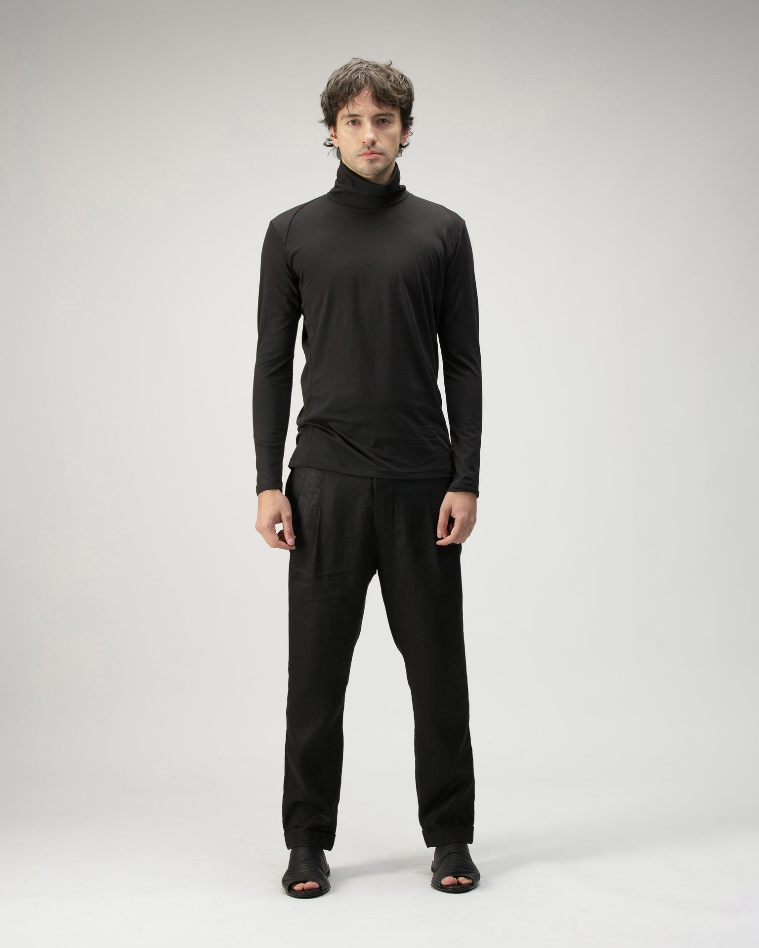 ARMOUR HIGH-NECK T-SHIRT IN COTTON