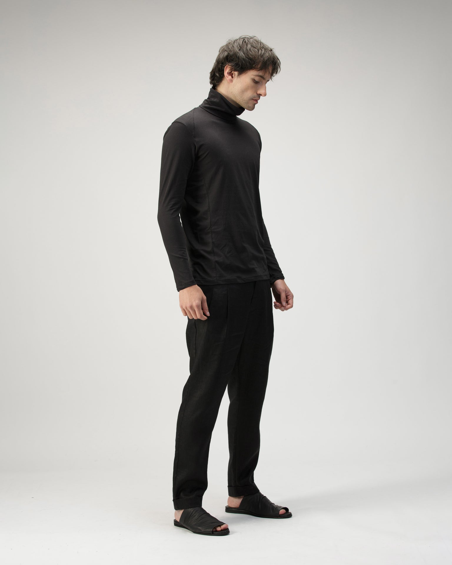 ARMOUR HIGH-NECK T-SHIRT IN COTTON