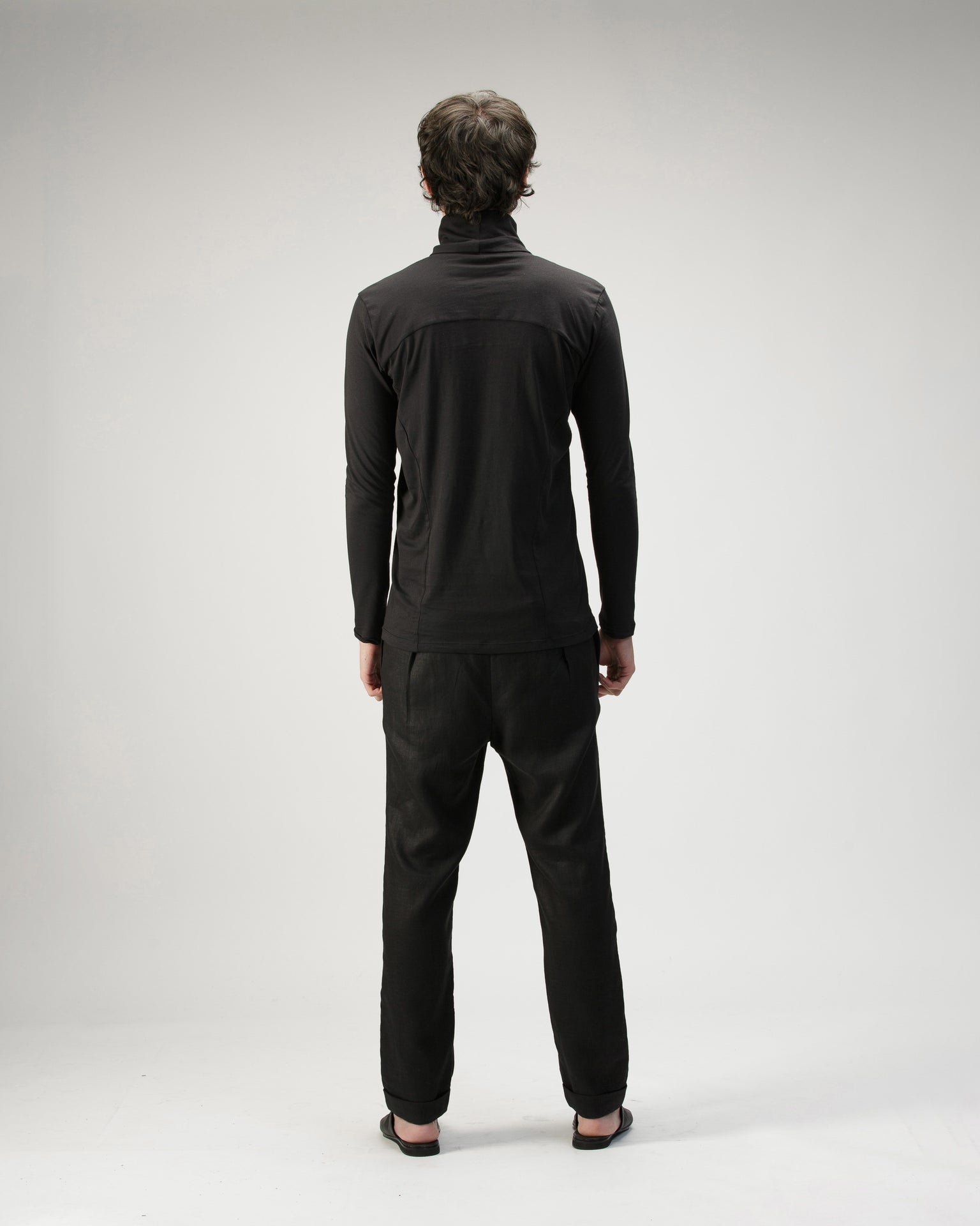 ARMOUR HIGH-NECK T-SHIRT IN COTTON