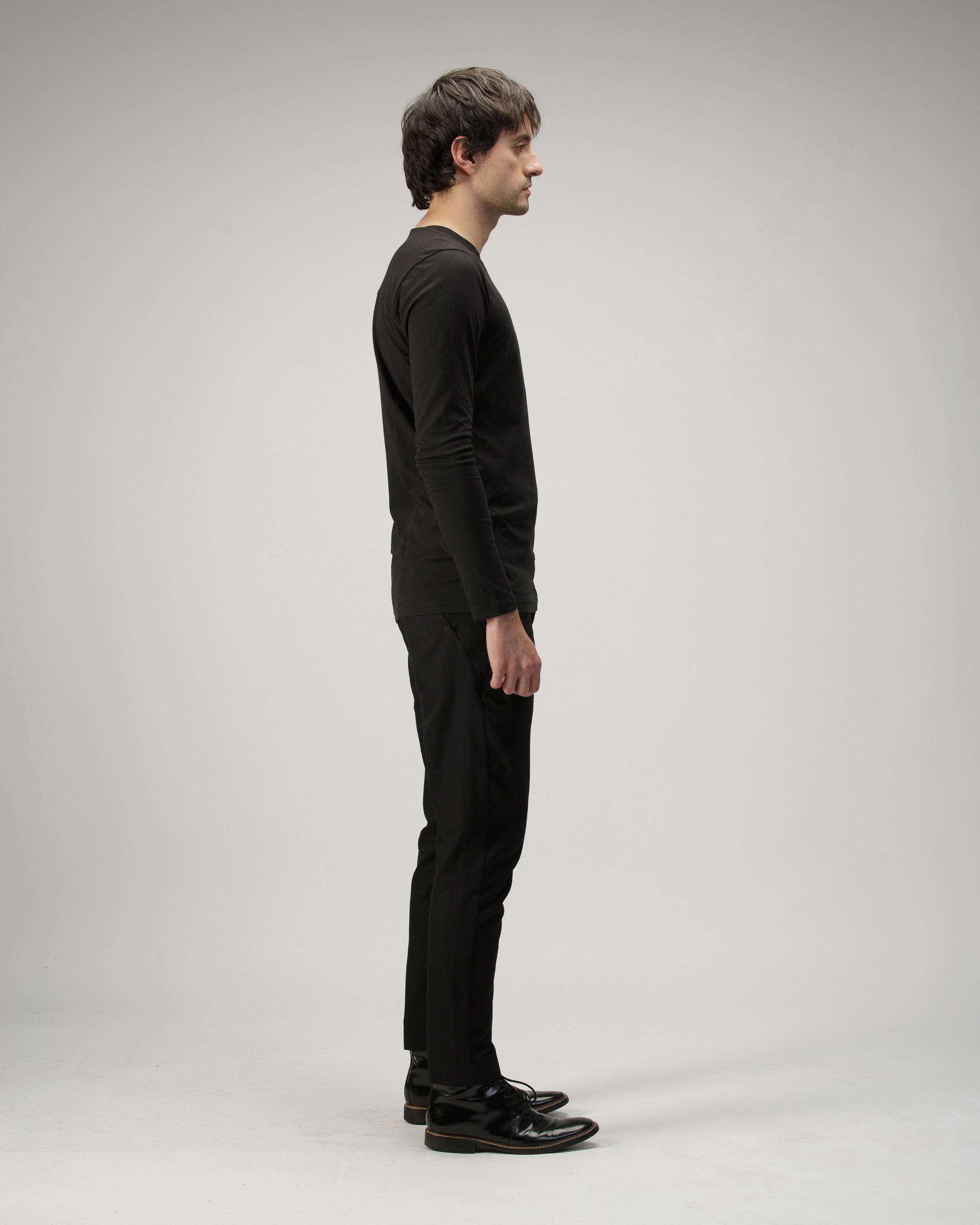 BLACK LONG SLEEVE ARMOUR T-SHIRT