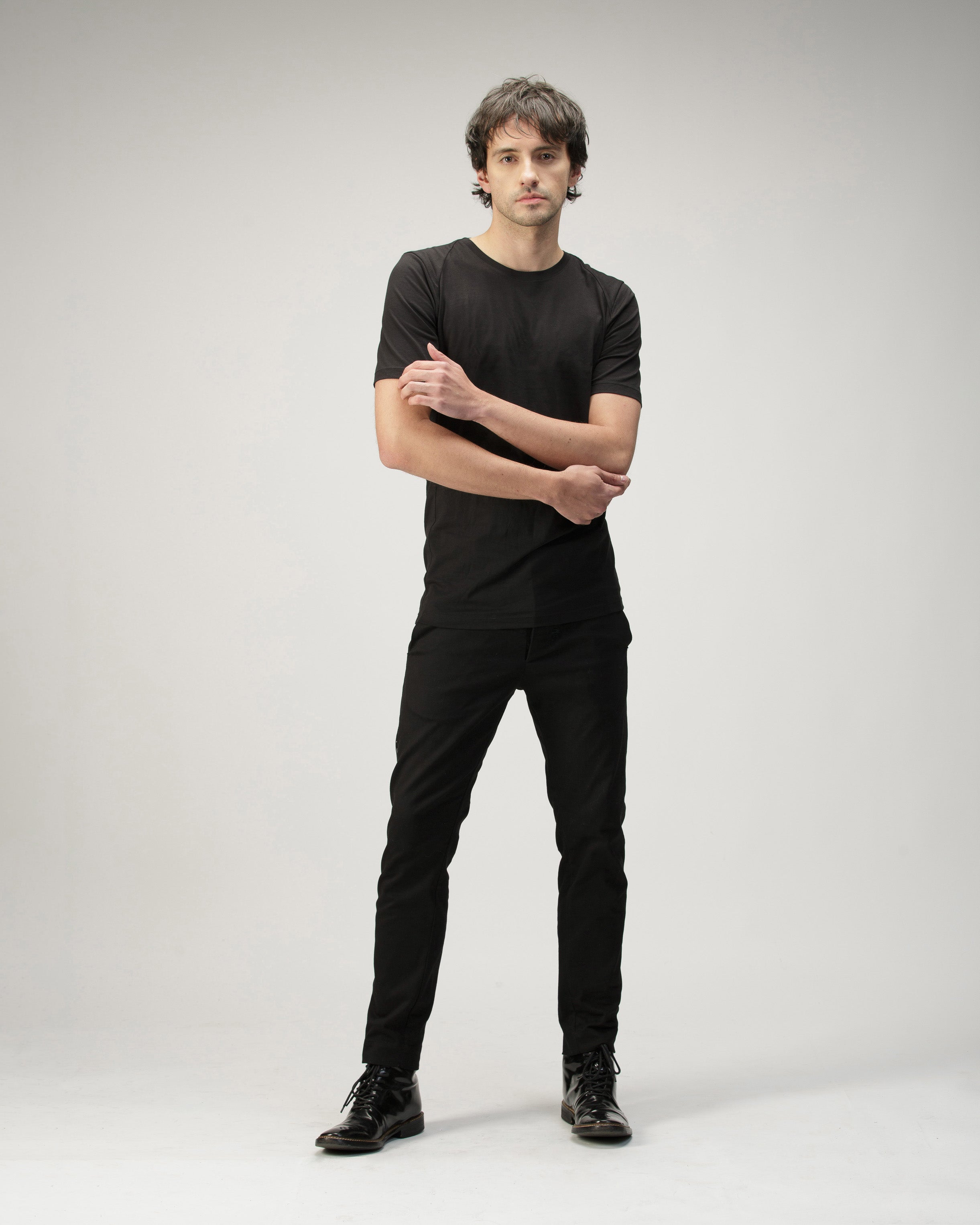 BLACK ARMOUR T-SHIRT