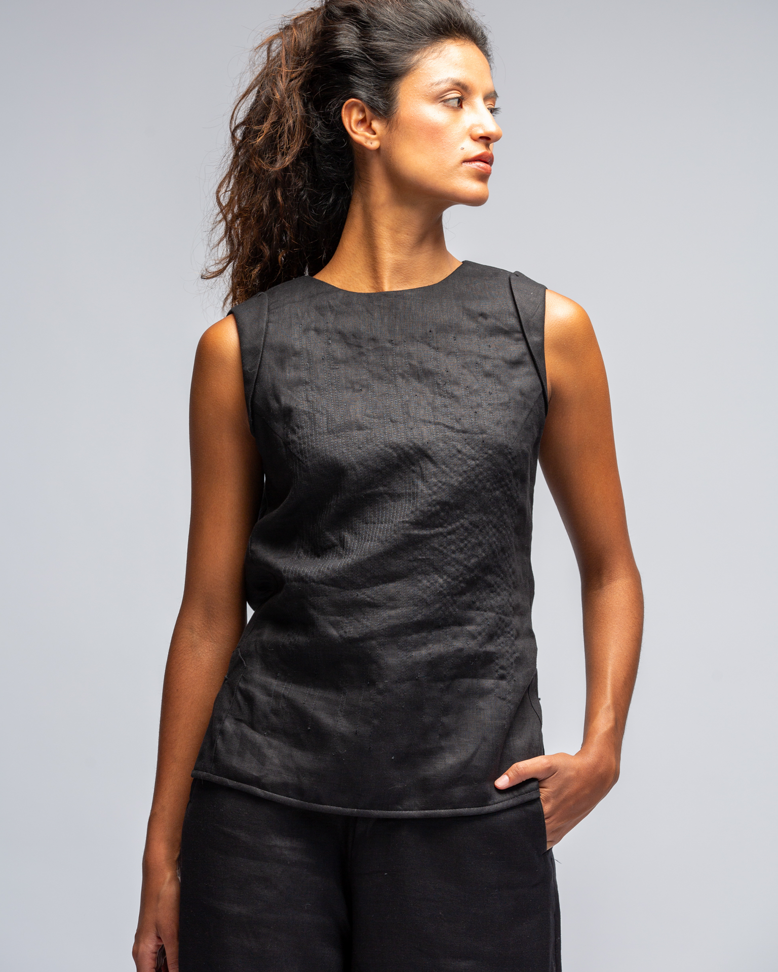 CHINESE SLEEVE EMBROIDERED TOP IN LINEN