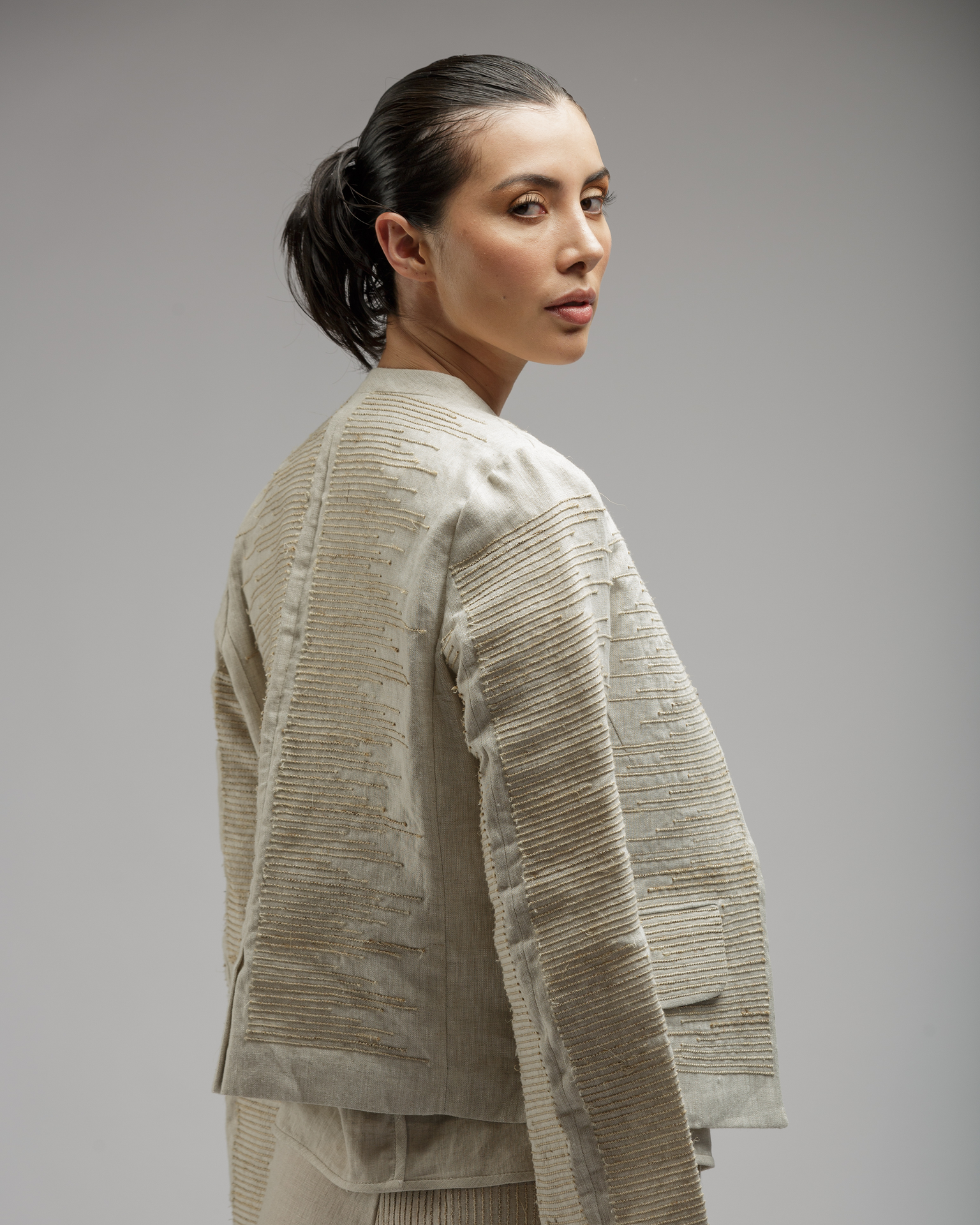 TIGER EMBROIDERED JACKET IN LINEN