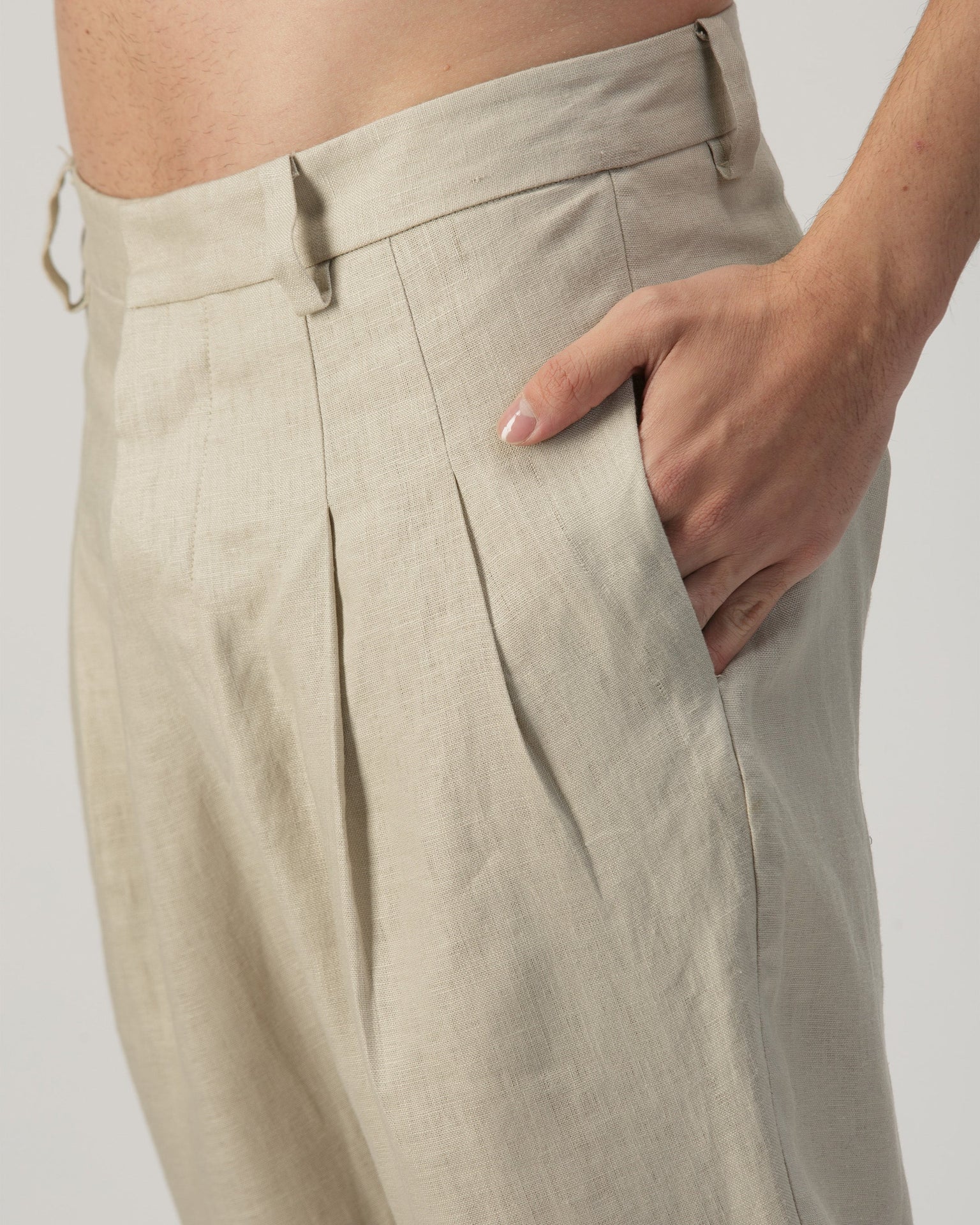 PLEATED LINEN PANTS