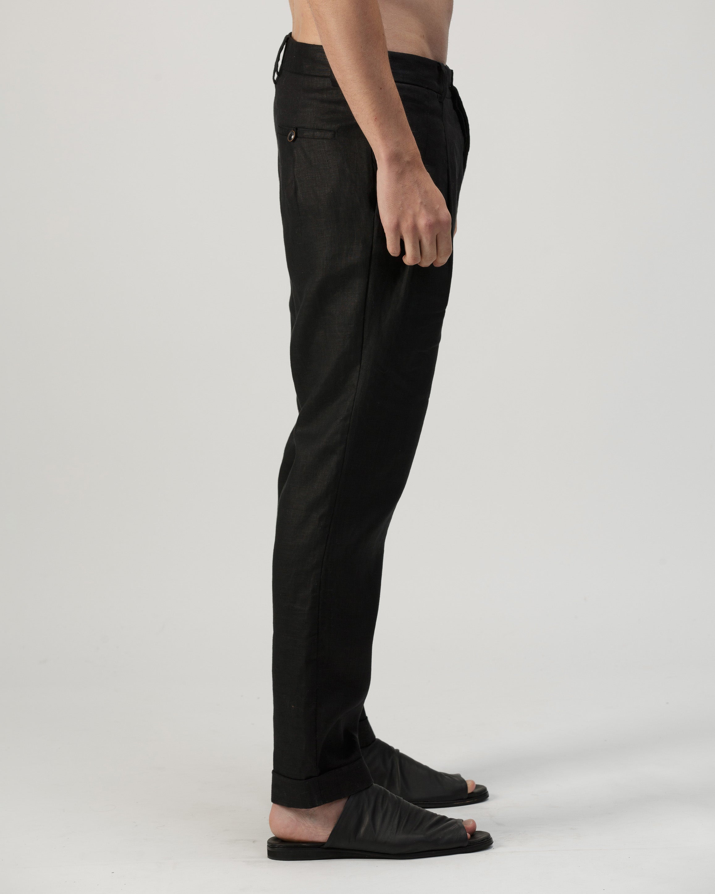 BLACK PLEATED WAISTBAND LINEN PANTS
