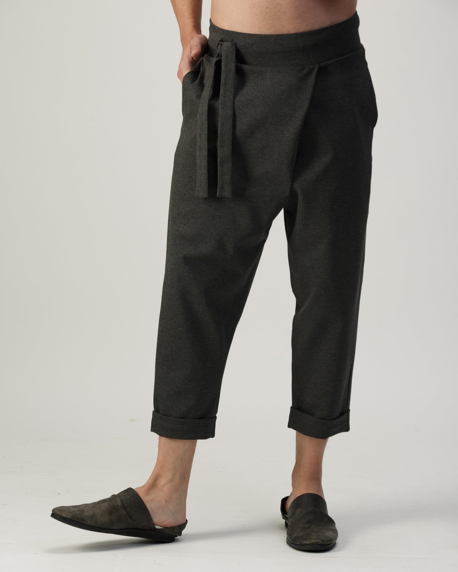 RELAXED CROSSED HAREM PANTS IN COTTON