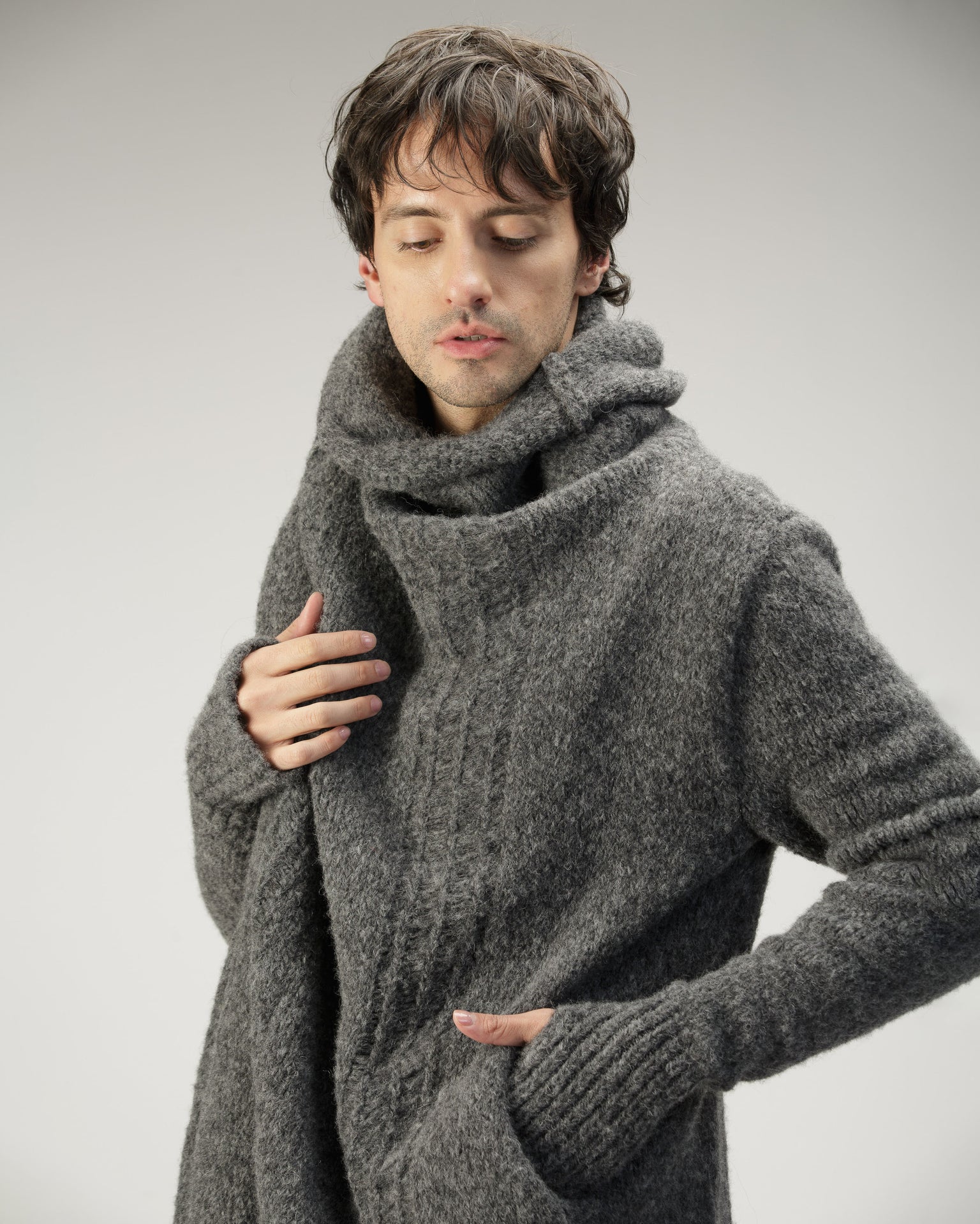 MOTH CARDIGAN IN ALPACA