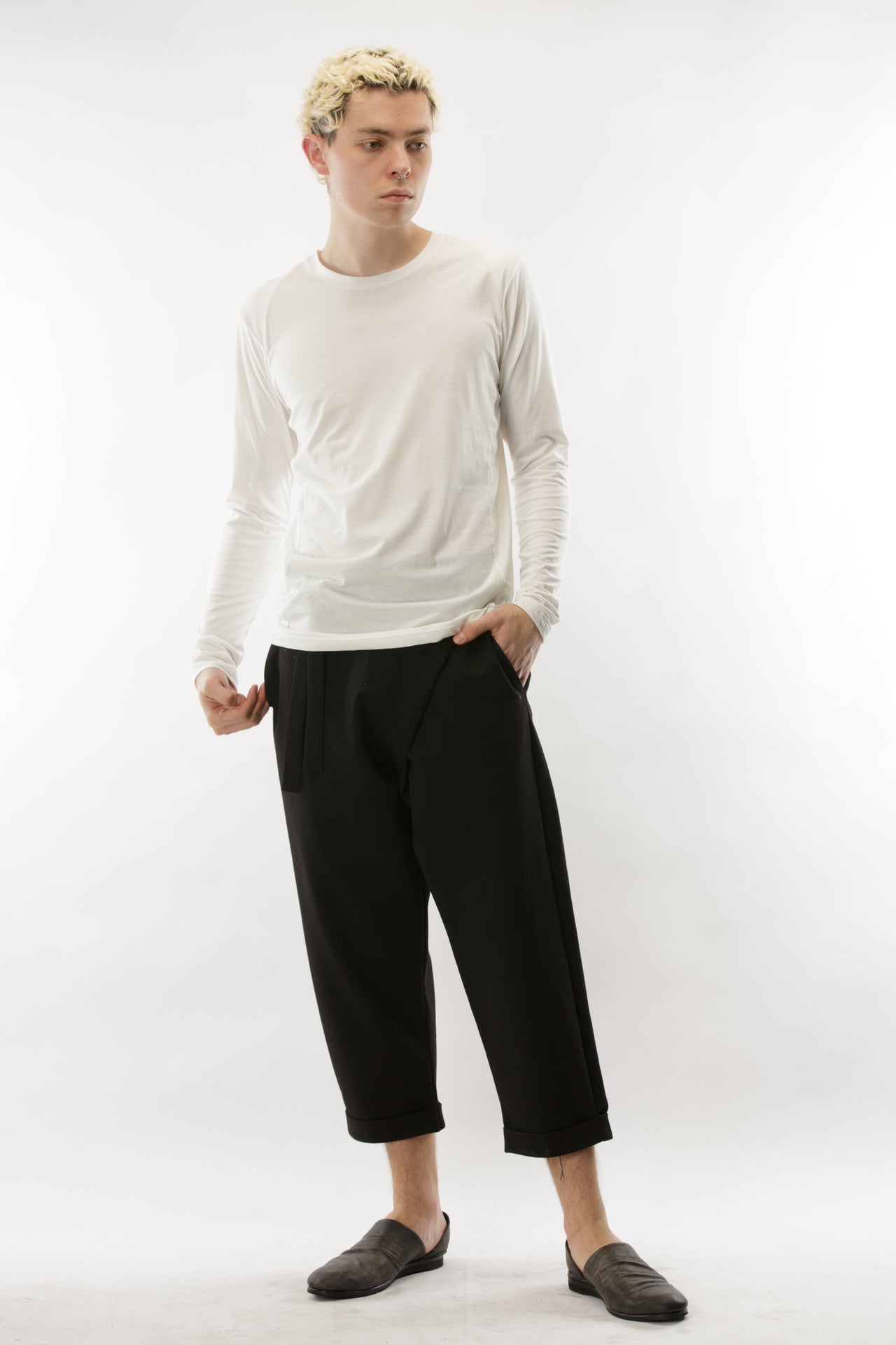 ARMOUR LONG SLEEVE T-SHIRT IN COTTON