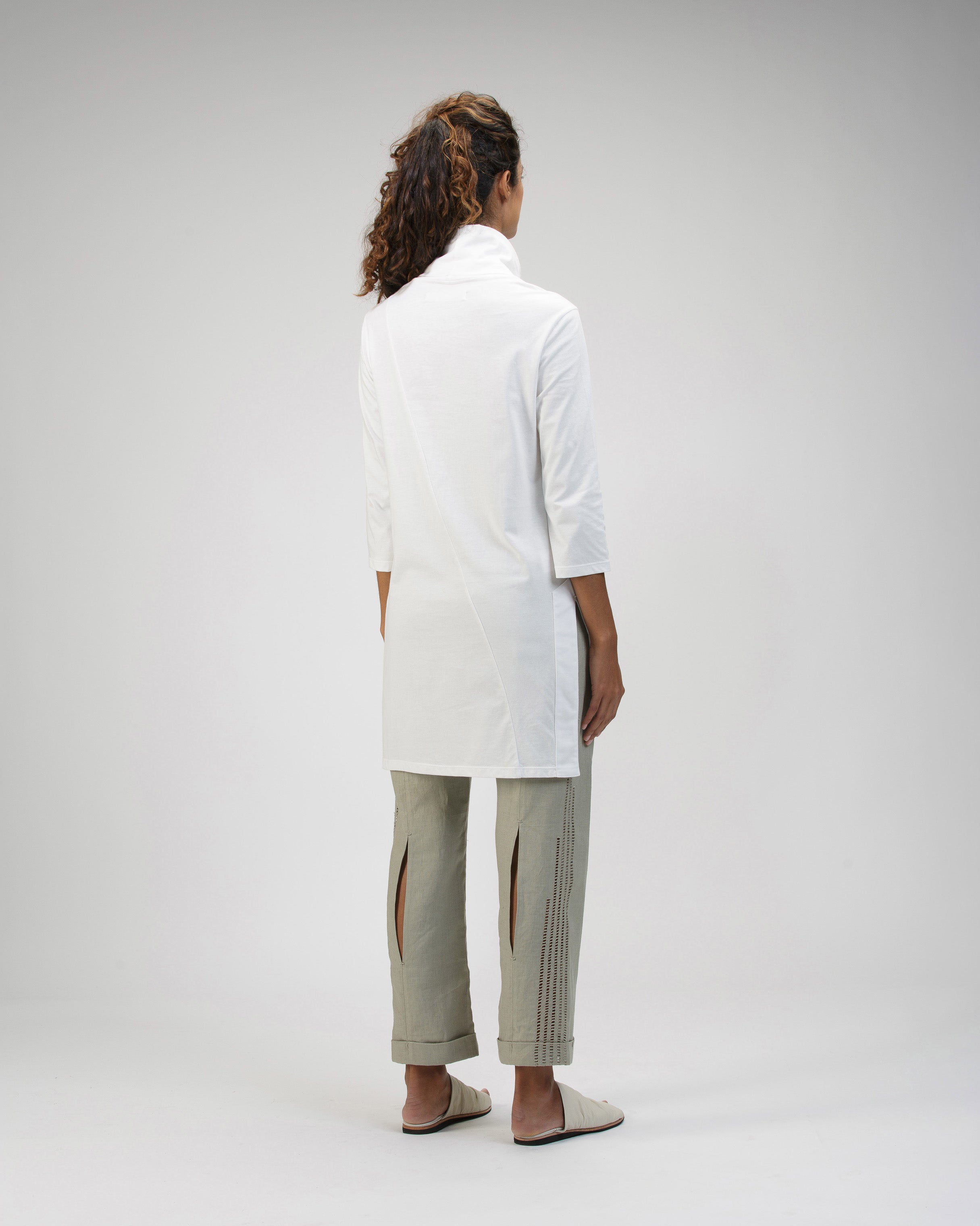 IVORY HIGH NECK LONG SLEEVE TOP