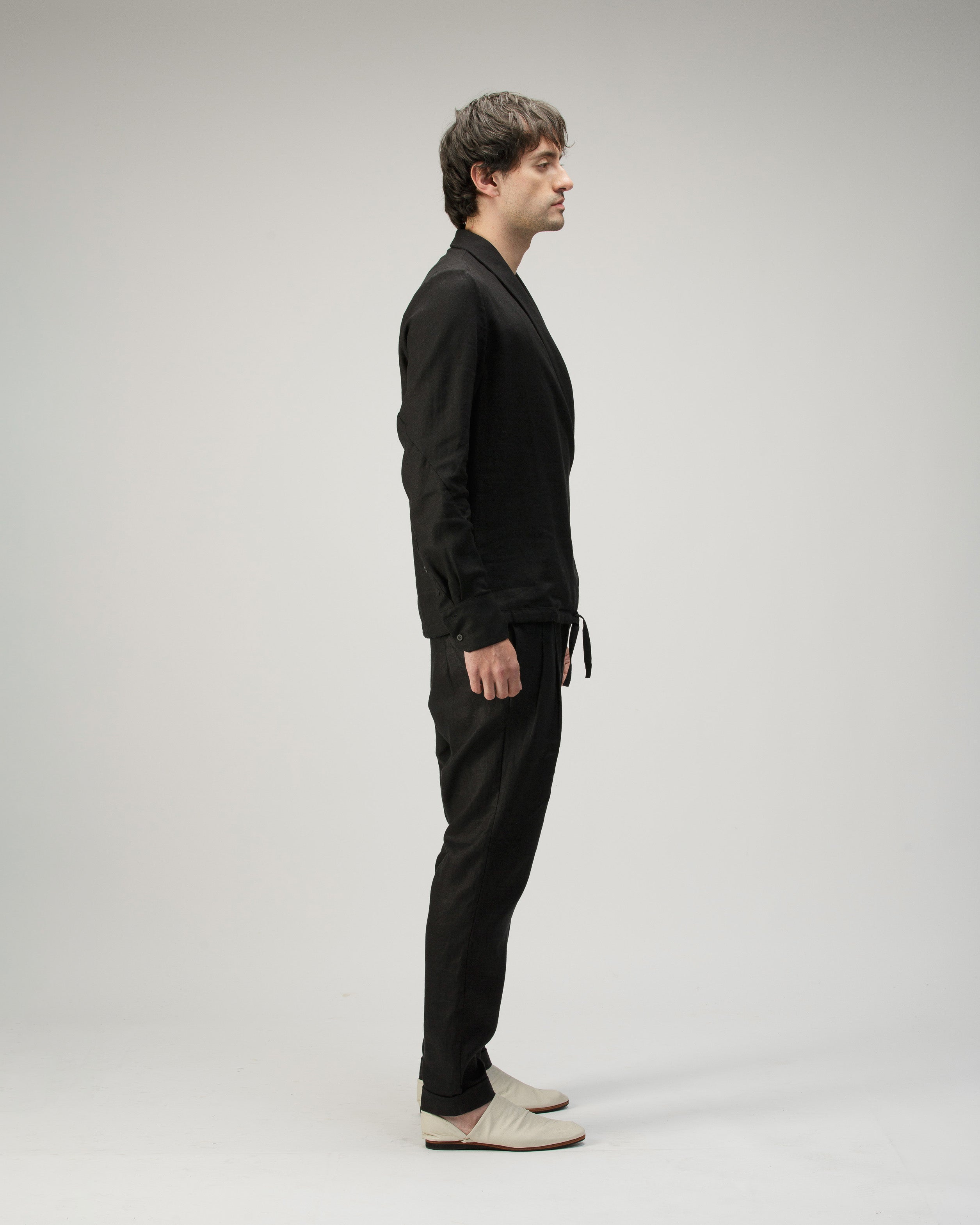 BLACK CROSSED SMOKING COLLAR SHIRT