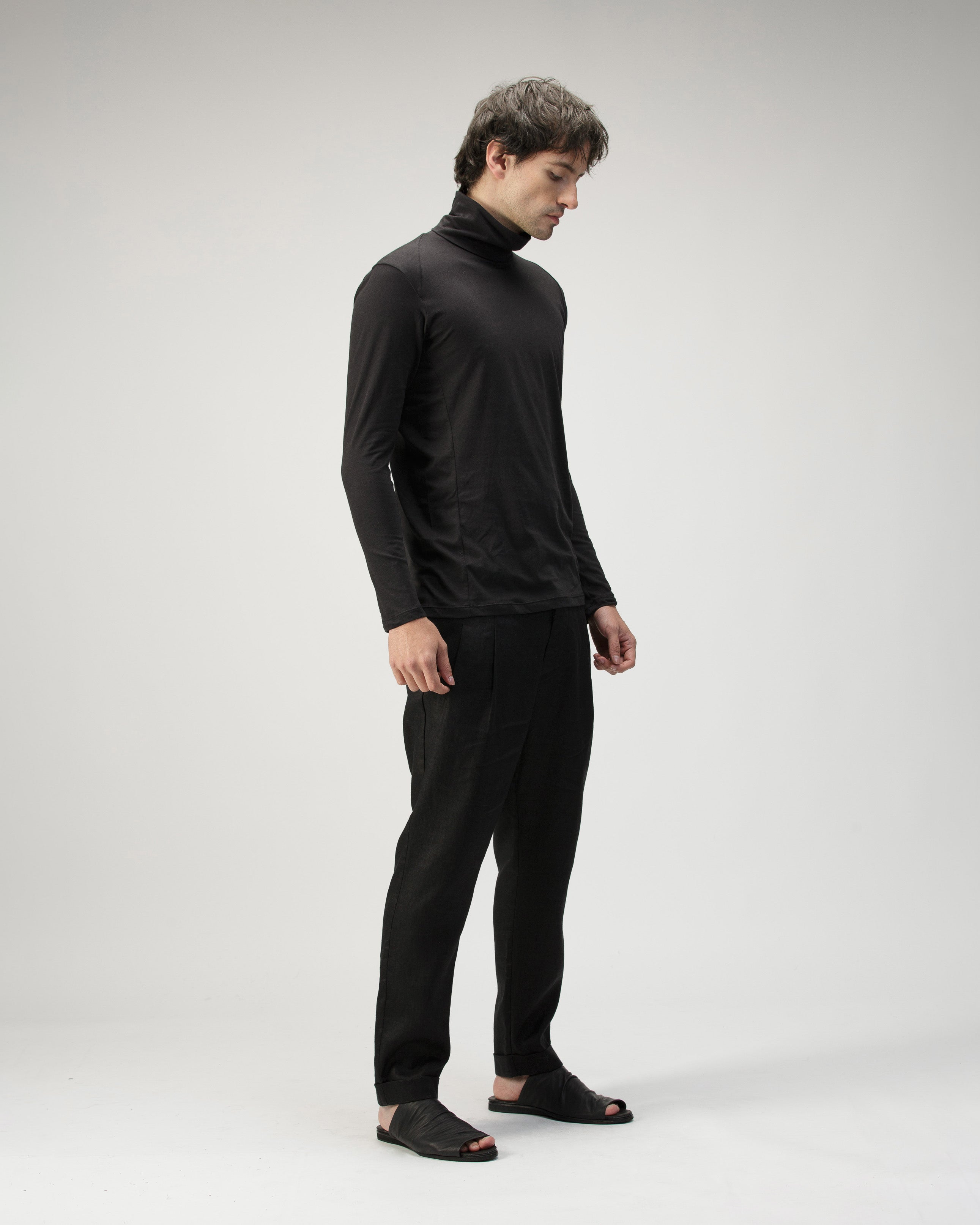 BLACK HIGH NECK ARMOUR T-SHIRT