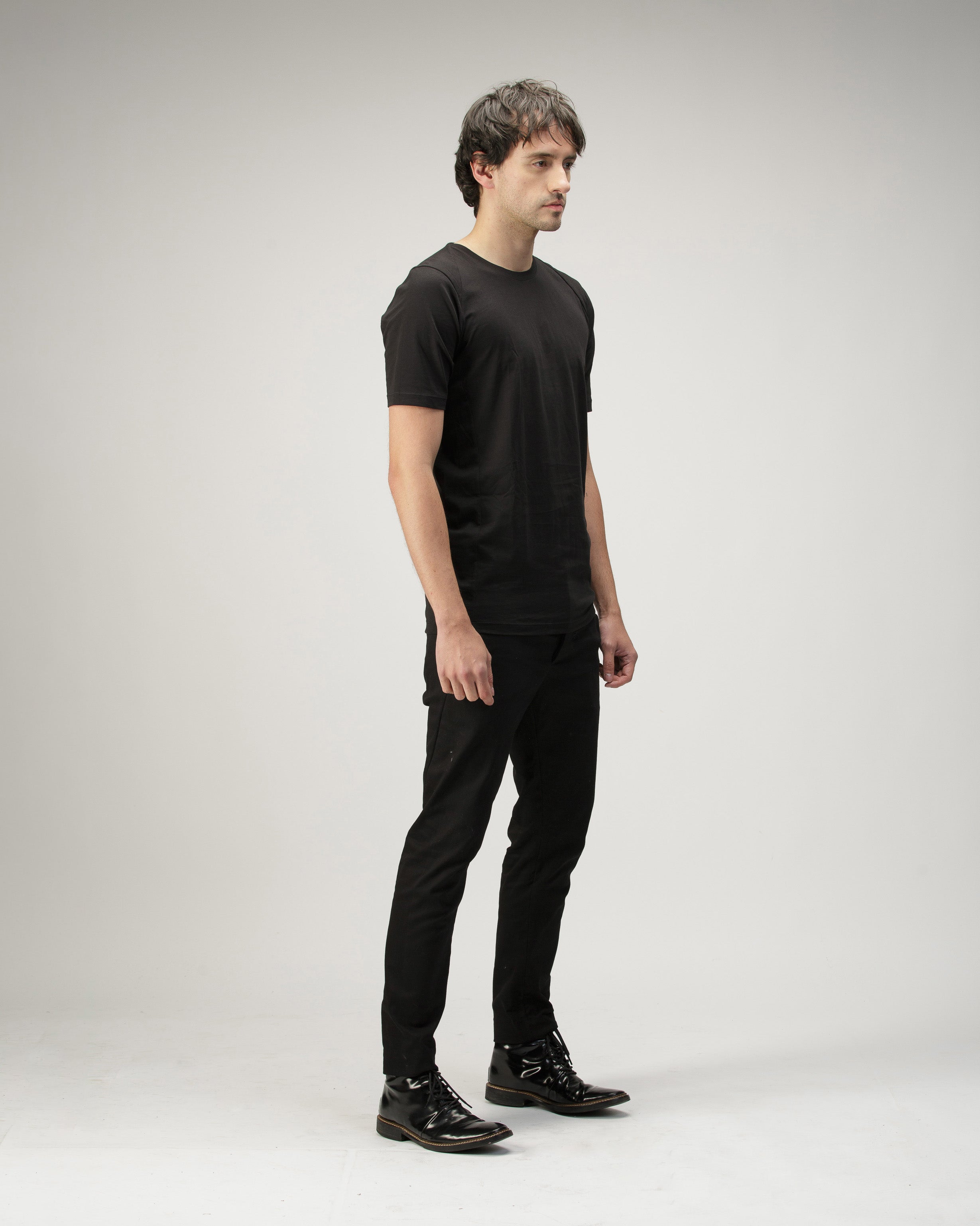 BLACK ARMOUR T-SHIRT