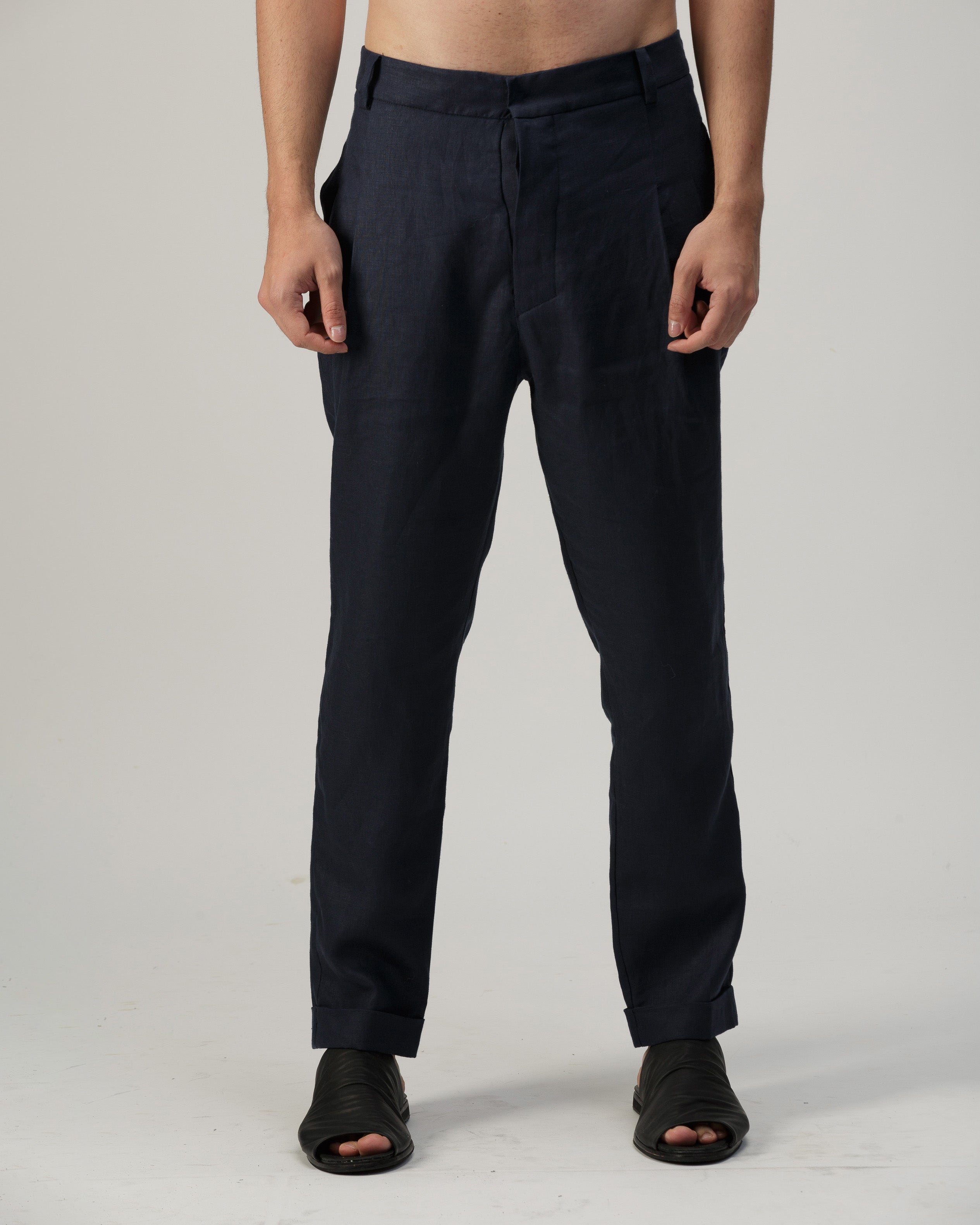 BLUE PLEATED WAISTBAND LINEN PANTS