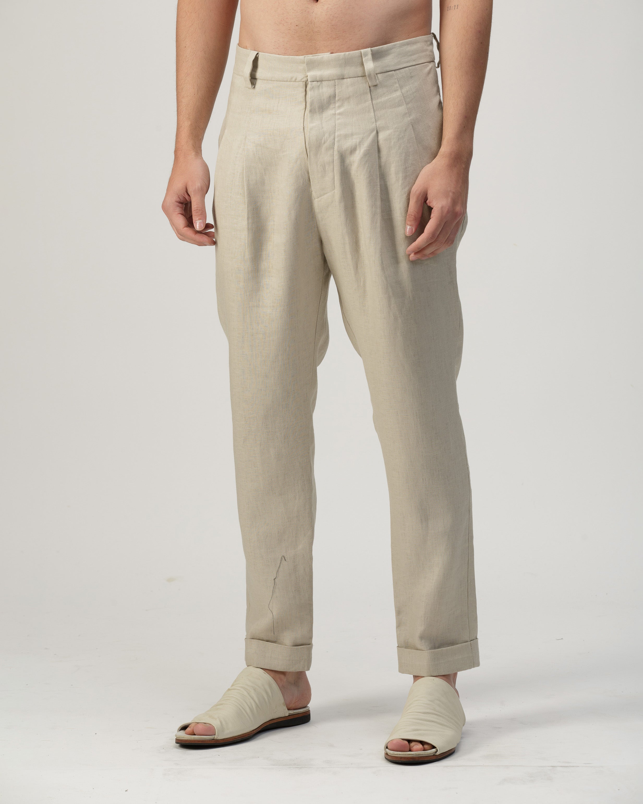 NATURAL PLEATED WAISTBAND LINEN PANTS