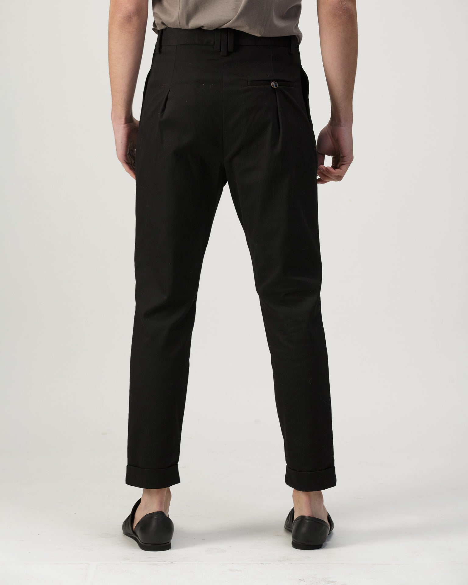 PLEATED COTTON TWILL PANTS