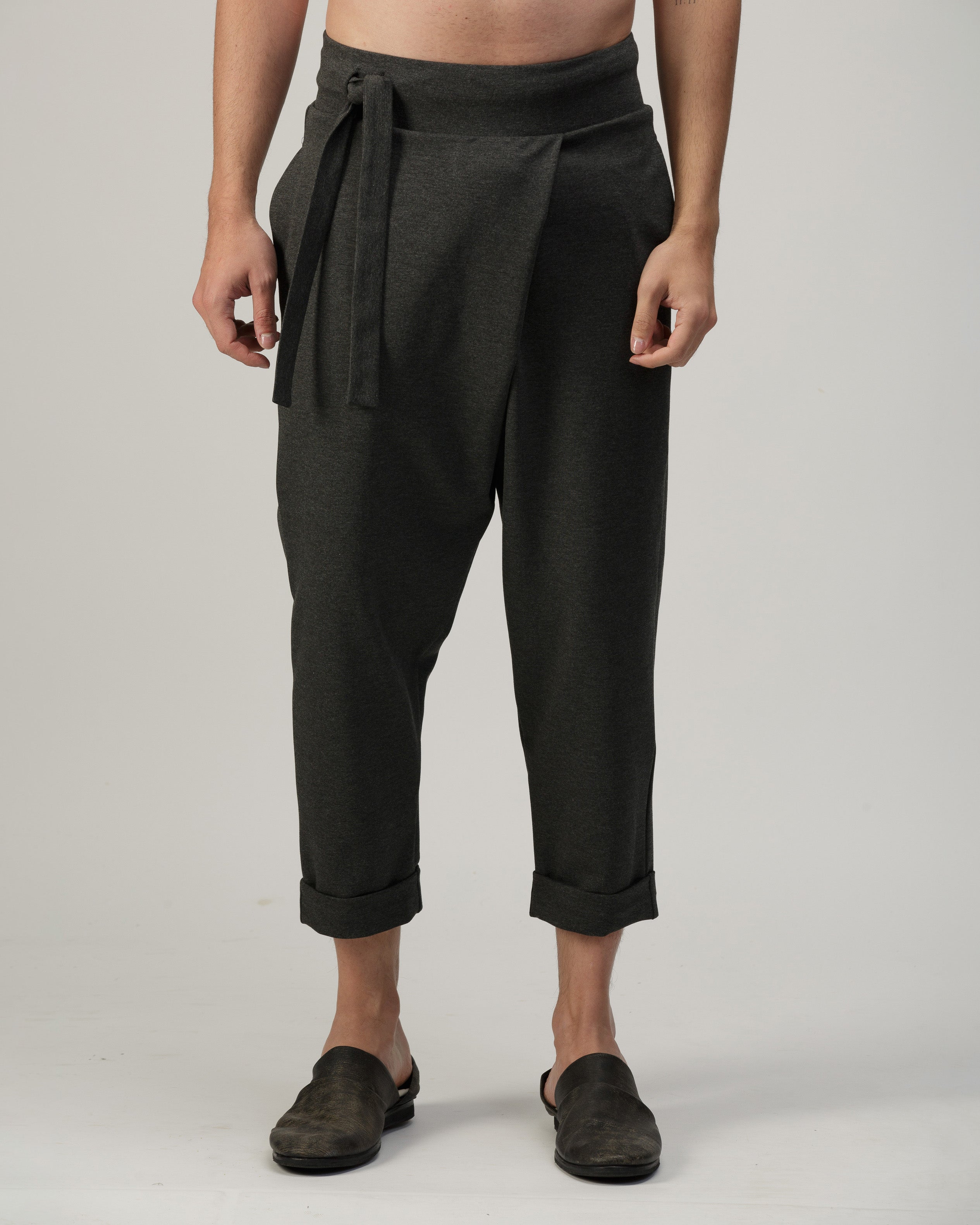 GREY RELAXED FIT CROSSED PANTS