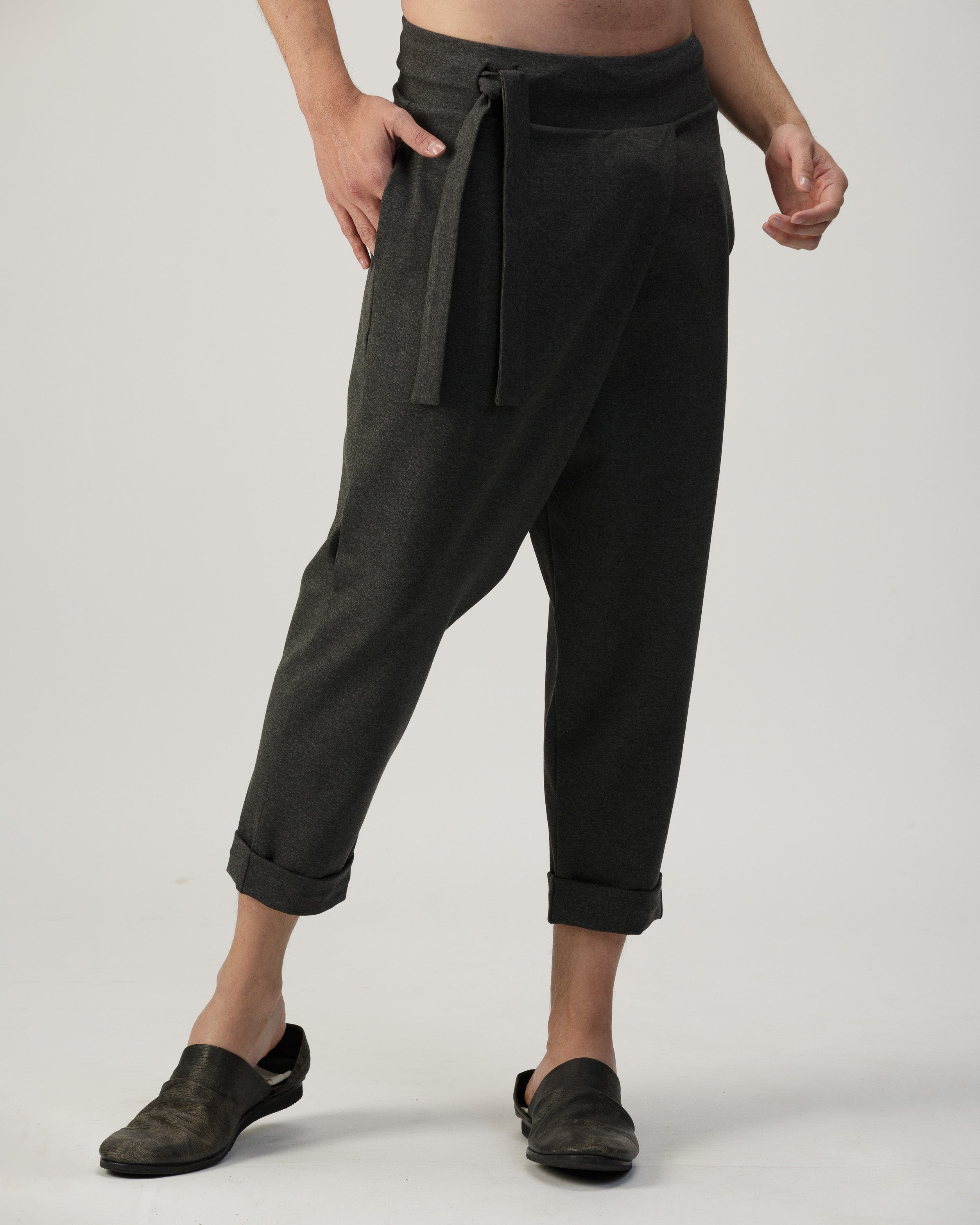 GREY RELAXED FIT CROSSED PANTS