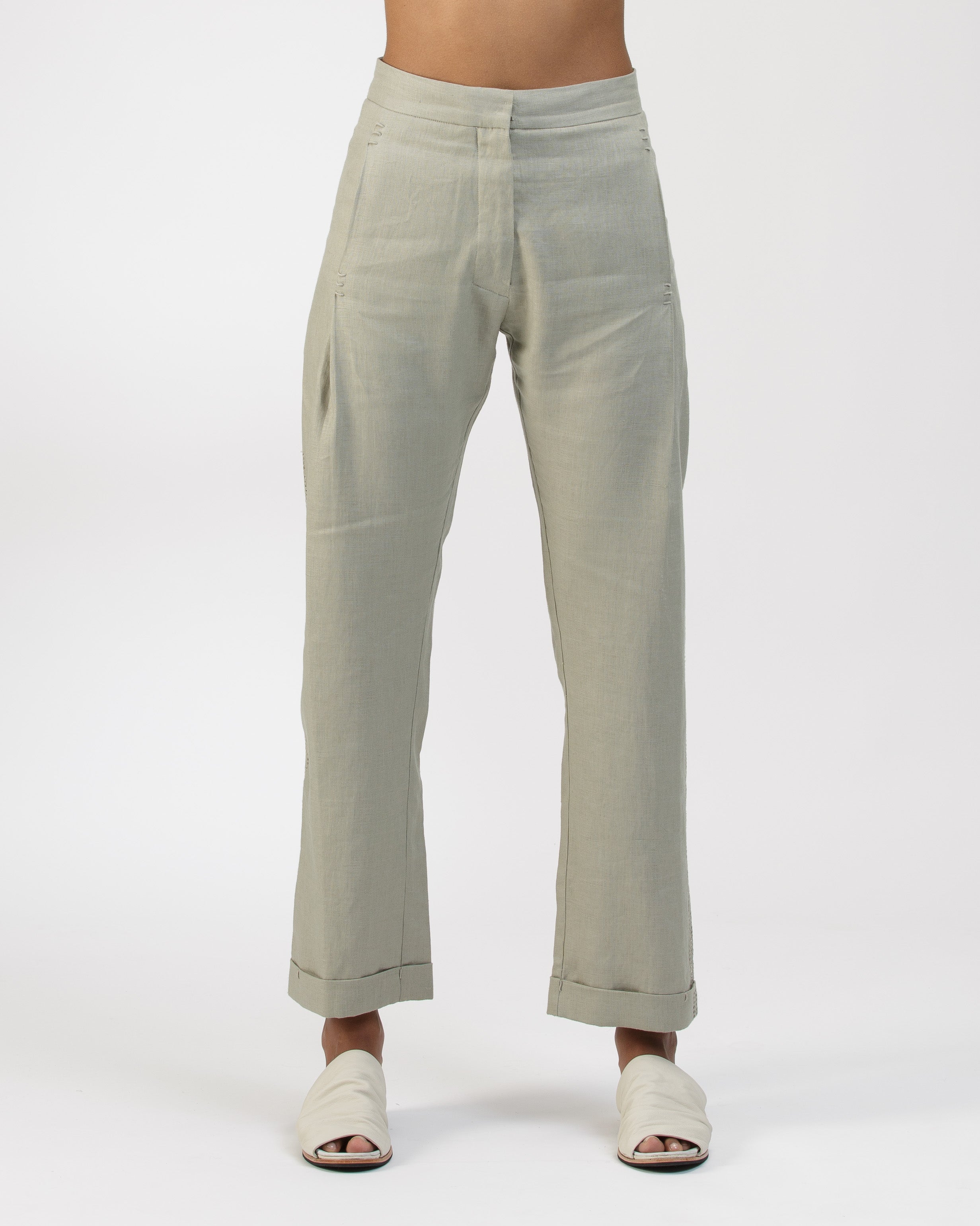 ALOE CALADA SLIM PLEANTED PANTS