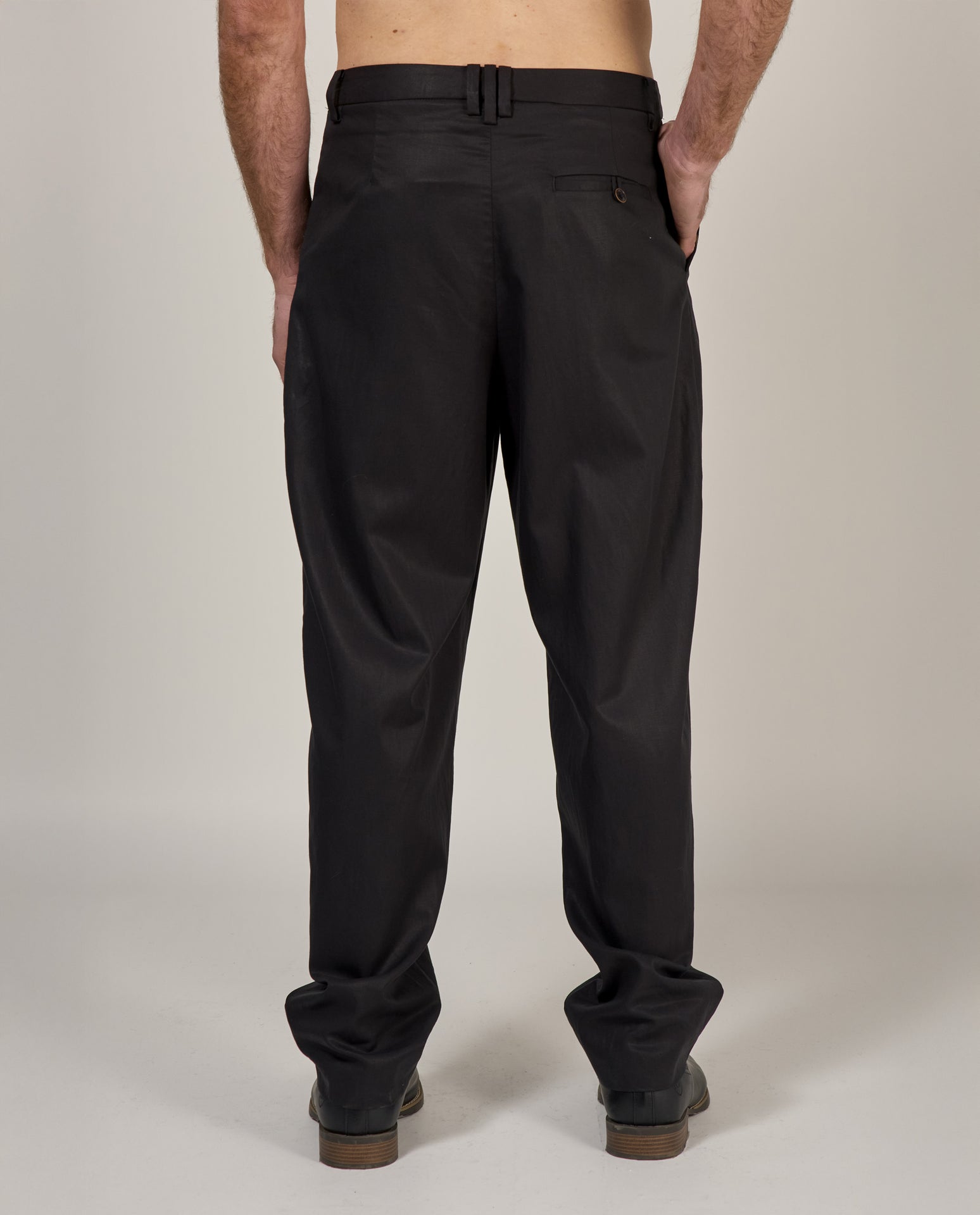 CLASSIC TENCEL TROUSERS